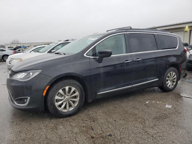 Chrysler Pacifica (2017)