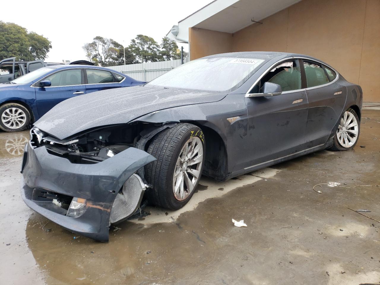 Tesla Model s (2016)