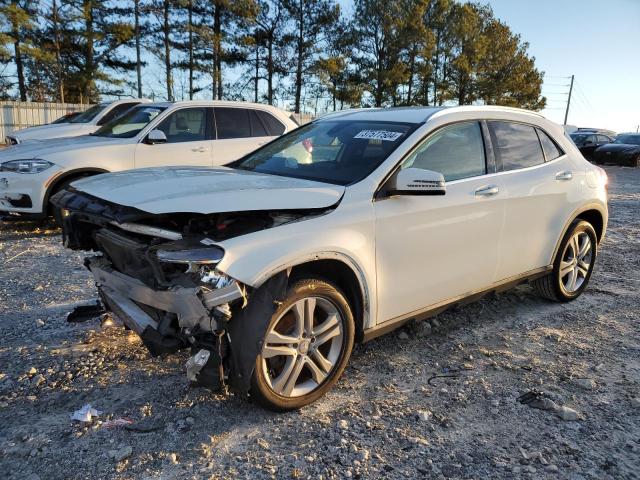 Mercedes-benz Gla-class (2016)