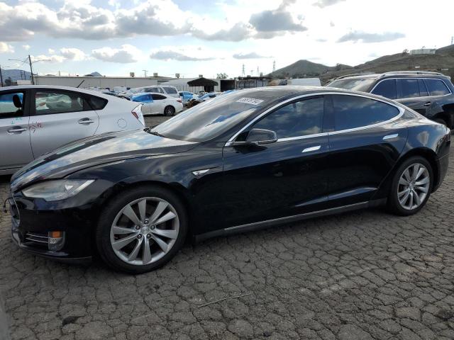 Tesla Model s (2015)