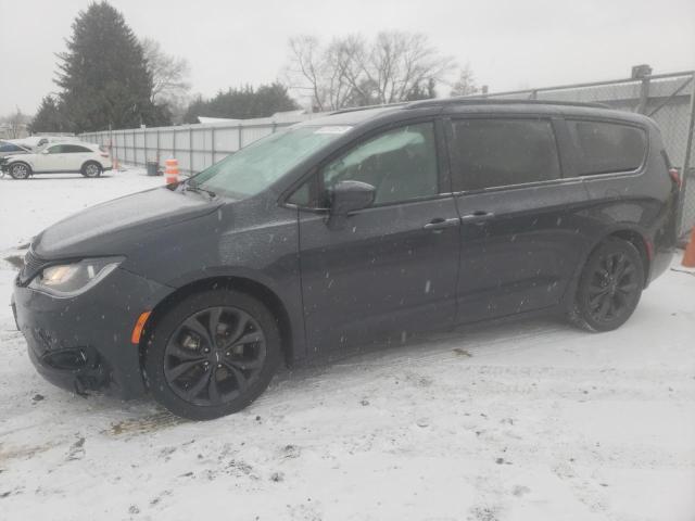 Chrysler Pacifica (2020)