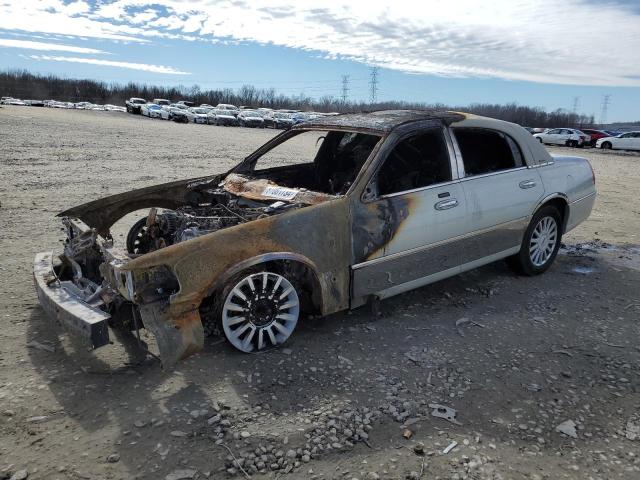 Lincoln Towncar (2005)