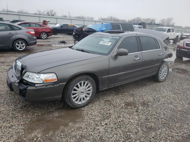 Lincoln Towncar (2004)