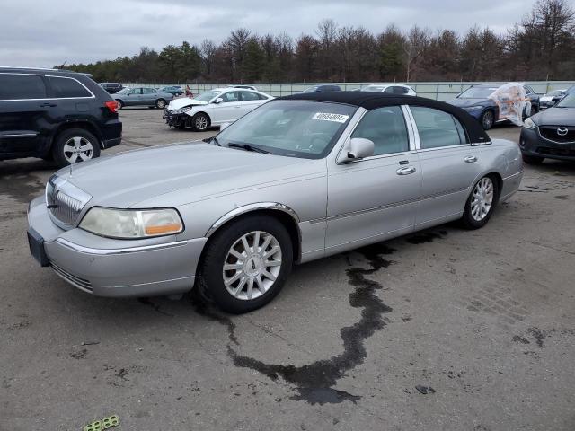 Lincoln Towncar (2007)