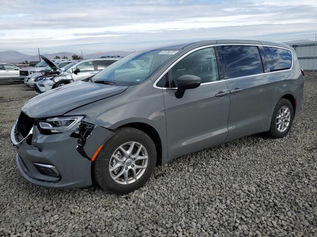 Chrysler Pacifica (2023)