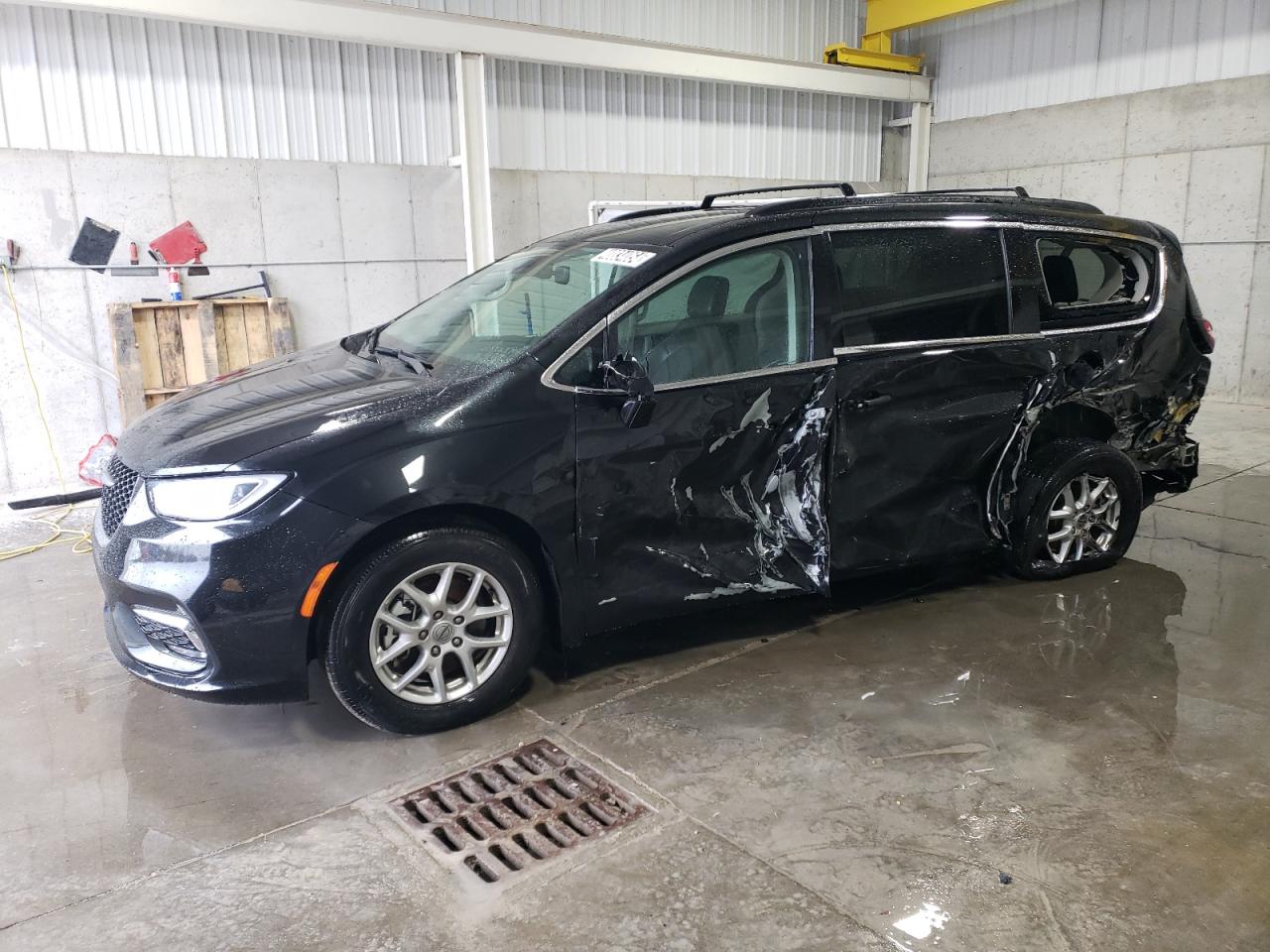 Chrysler Pacifica (2022)