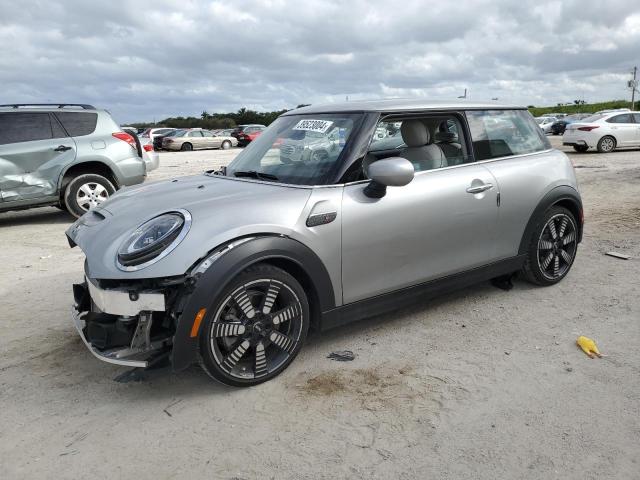 Mini Cooper (2023)