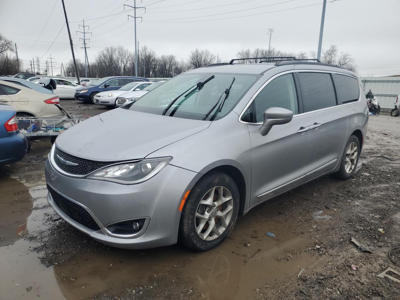 Chrysler Pacifica (2017)