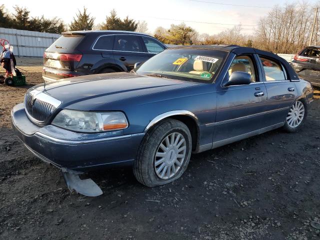 Lincoln Towncar (2005)