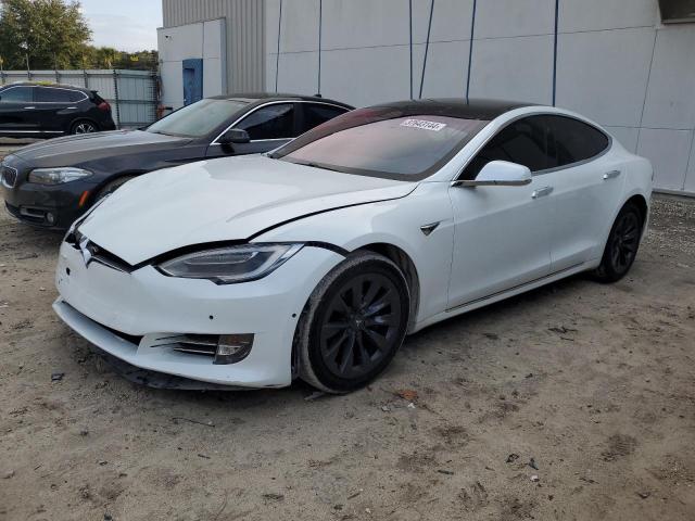 Tesla Model s (2018)