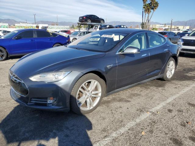 Tesla Model s (2015)