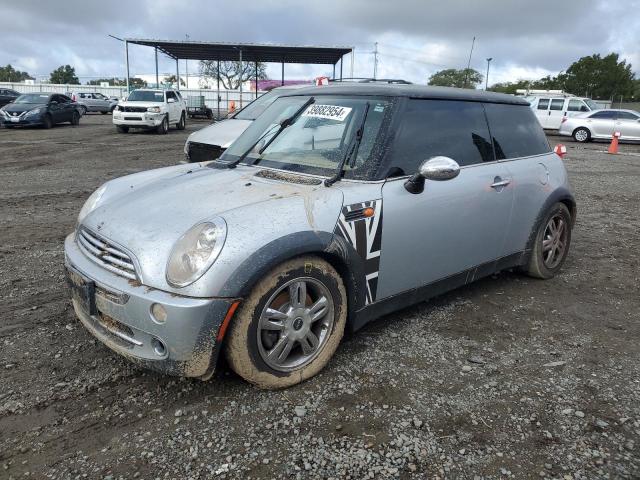 Mini Cooper (2006)