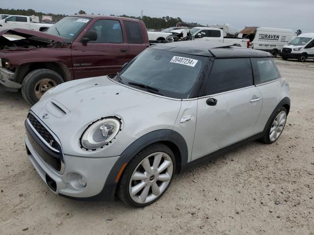 Mini Cooper (2015)