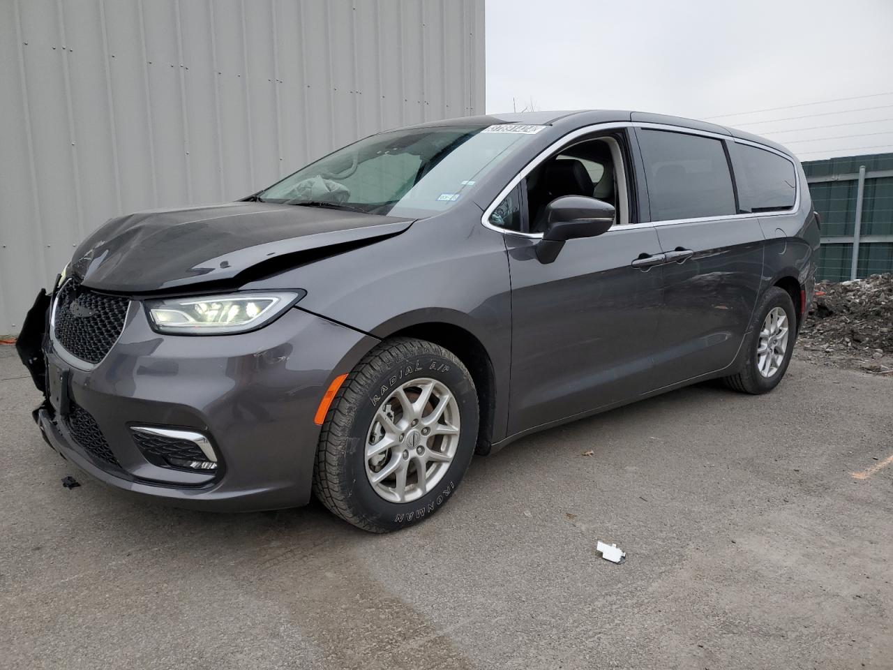 Chrysler Pacifica (2023)