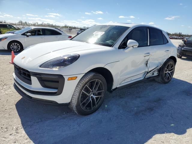 Porsche Macan base (2023)