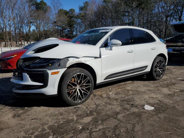 Porsche Macan base (2023)