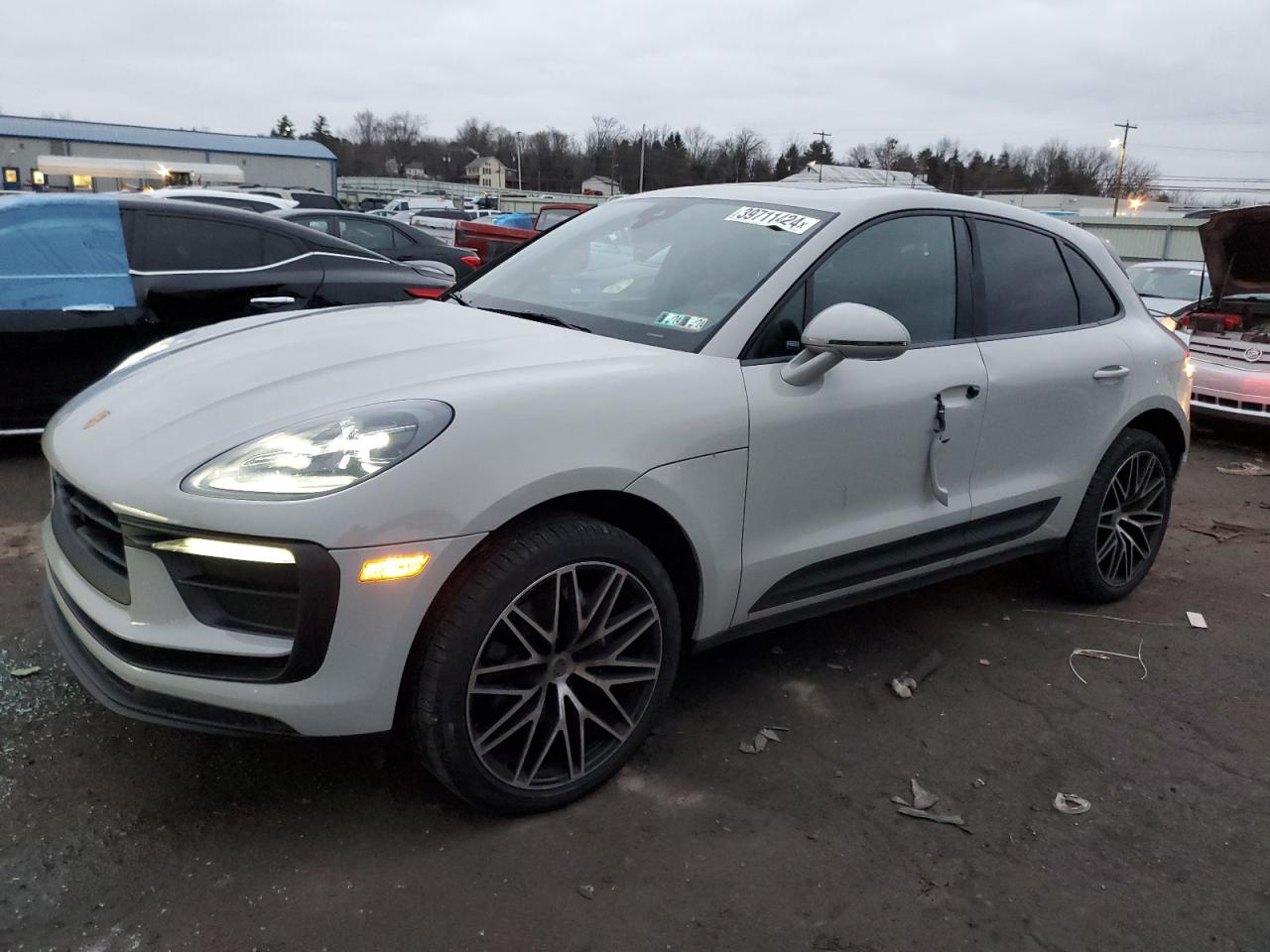 Porsche Macan (2023)