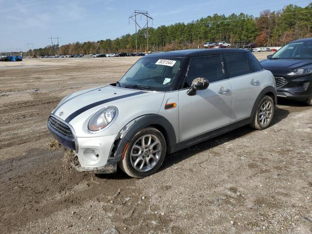Mini Cooper (2018)