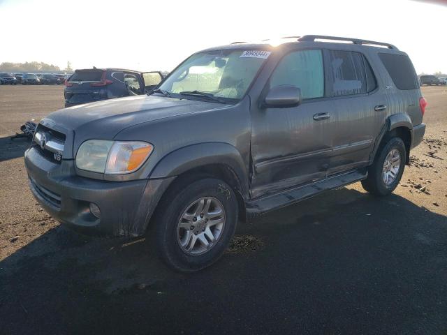 Toyota Sequoia (2005)