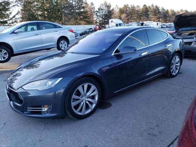 Tesla Model s (2015)