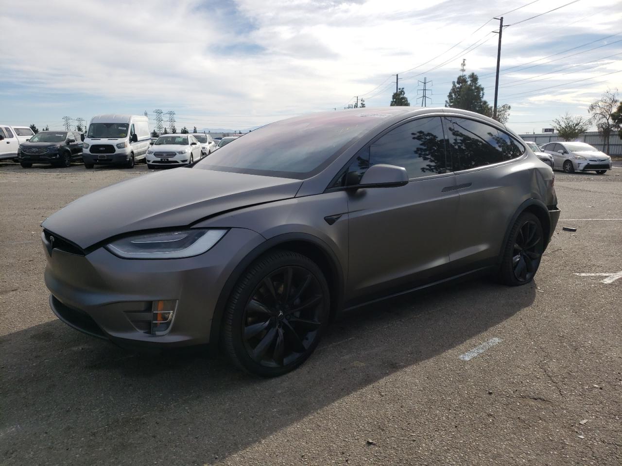 Tesla Model x (2020)