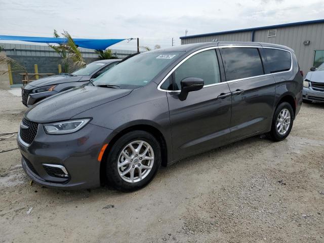 Chrysler Pacifica (2023)