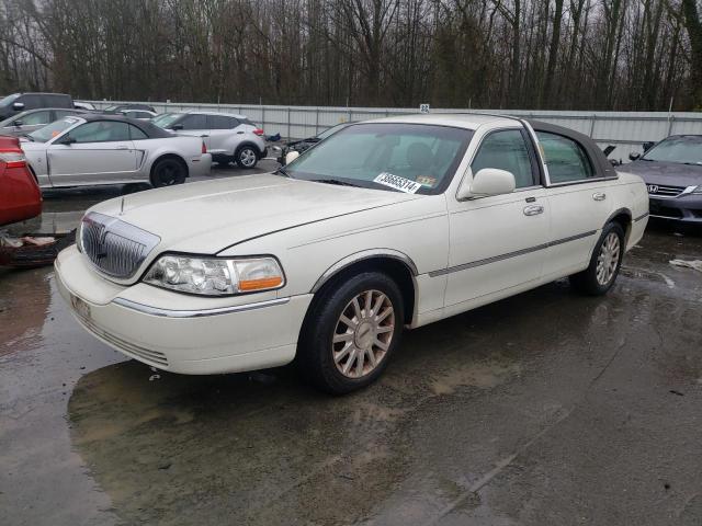 Lincoln Towncar (2006)