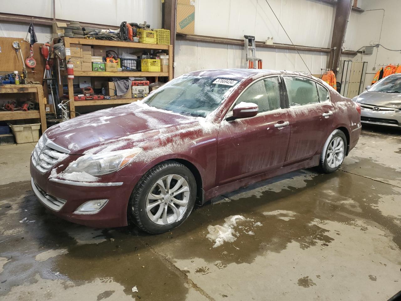 Hyundai Genesis (2013)