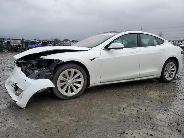 Tesla Model s (2016)
