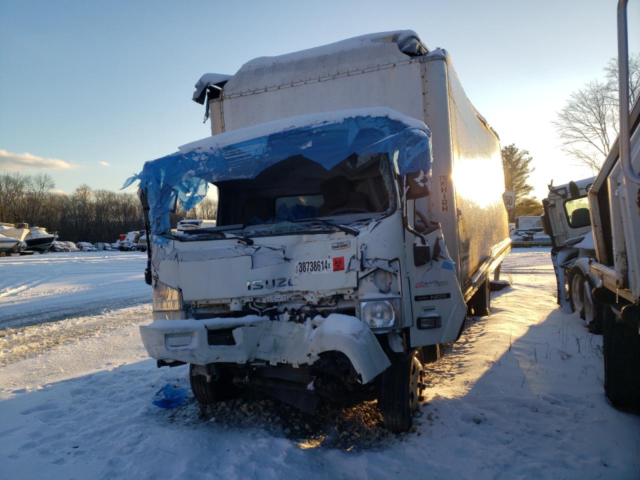 Isuzu All (2015)