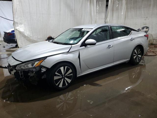 Nissan Altima sv (2022)
