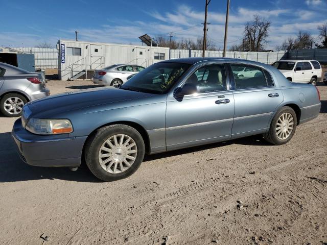 Lincoln Towncar (2004)