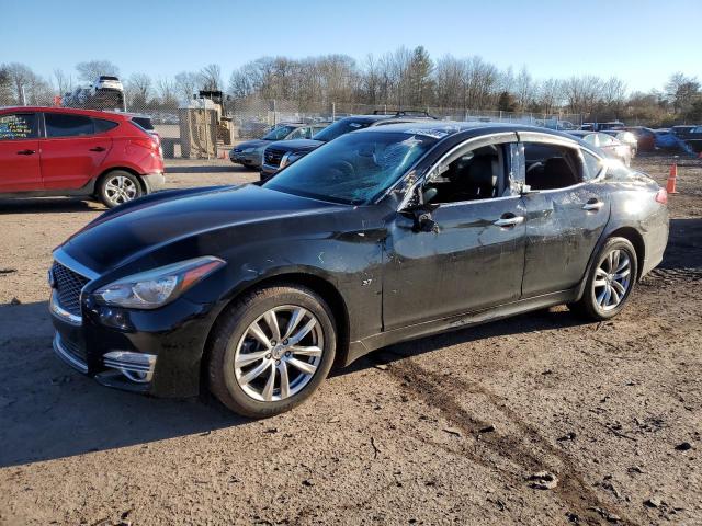 Infiniti Q70 (2015)
