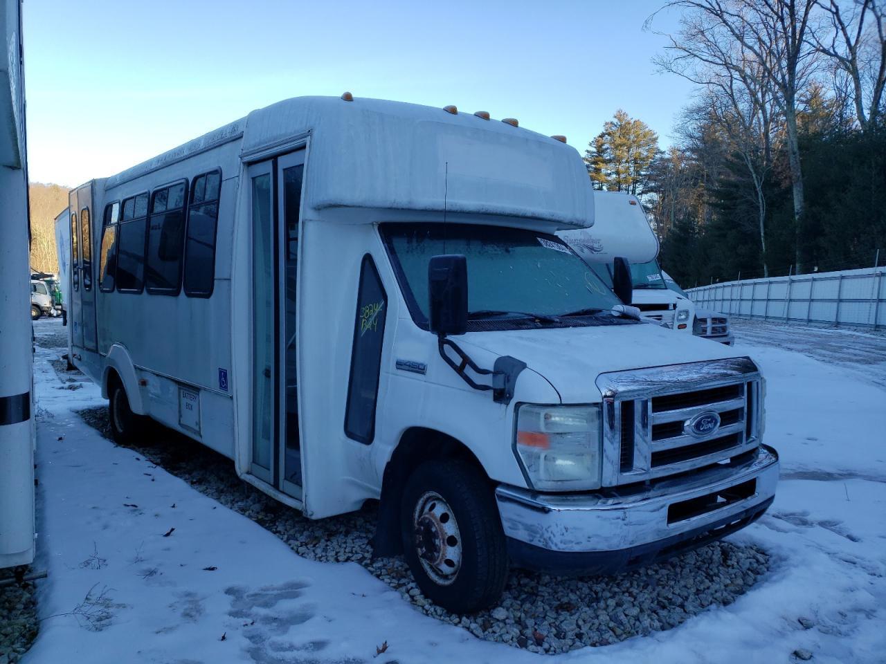 Ford Econoline (2009)