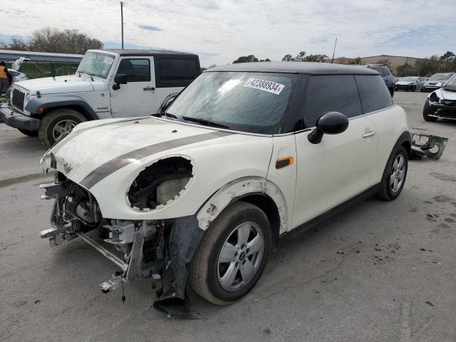 Mini Cooper (2016)