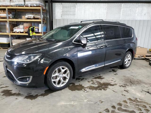Chrysler Pacifica (2017)