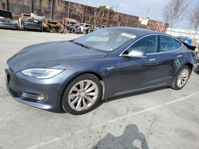 Tesla Model s (2016)