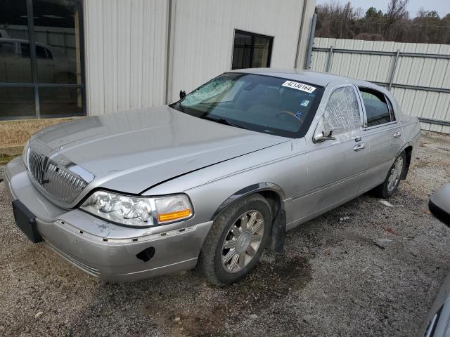 Lincoln Towncar (2003)