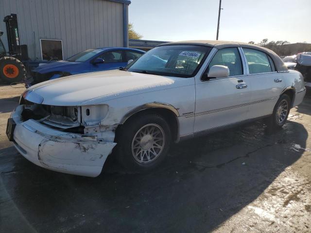Lincoln Towncar (2000)