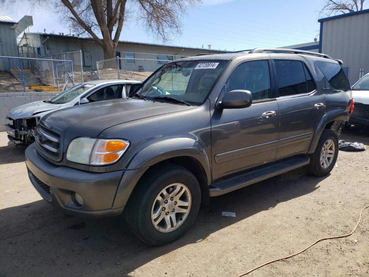 Toyota Sequoia (2004)