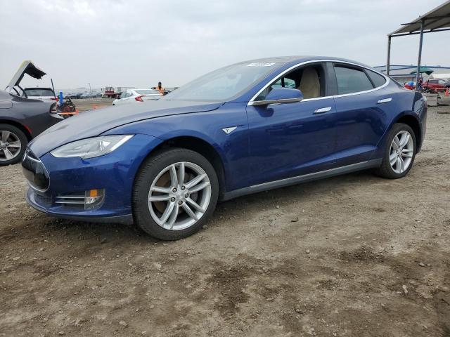 Tesla Model s (2015)