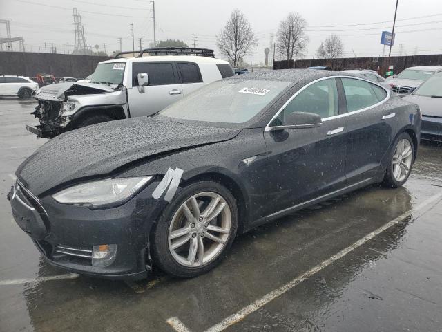 Tesla Model s (2013)