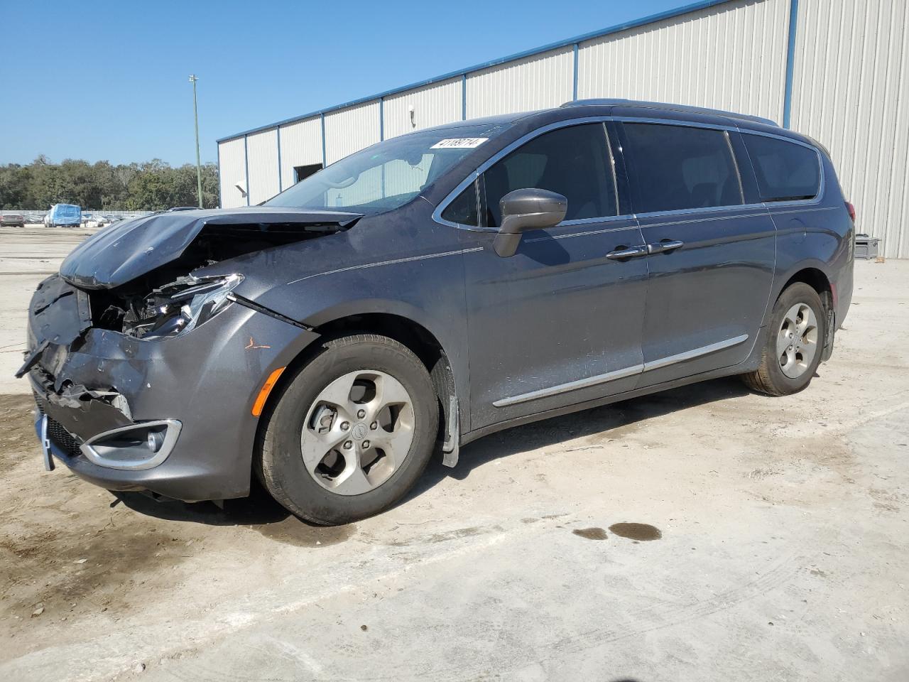 Chrysler Pacifica (2017)