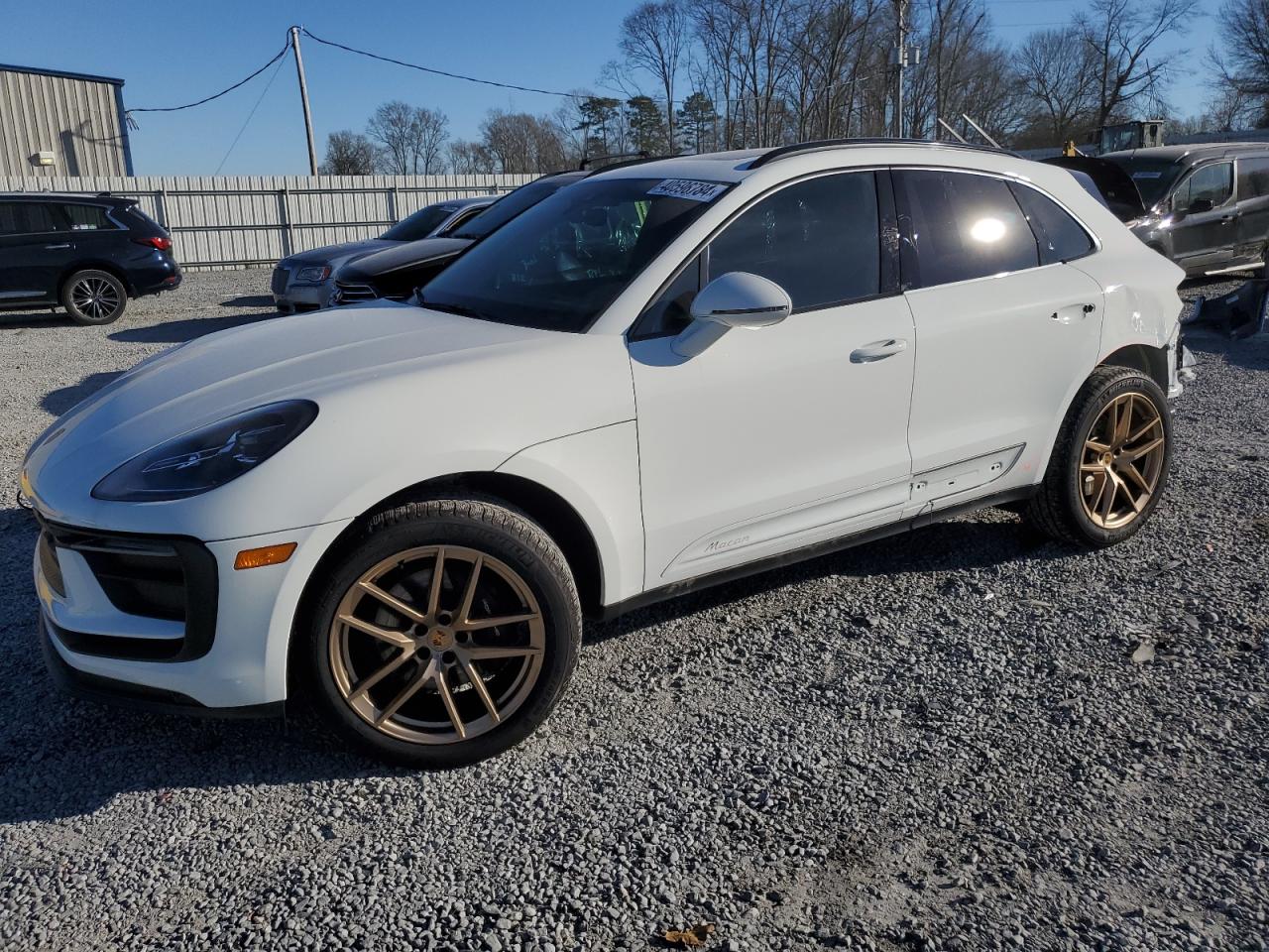 Porsche Macan (2023)