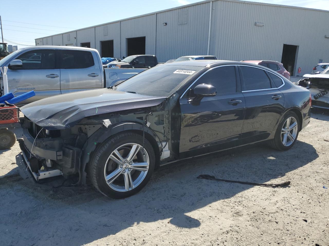 Volvo S90 (2017)