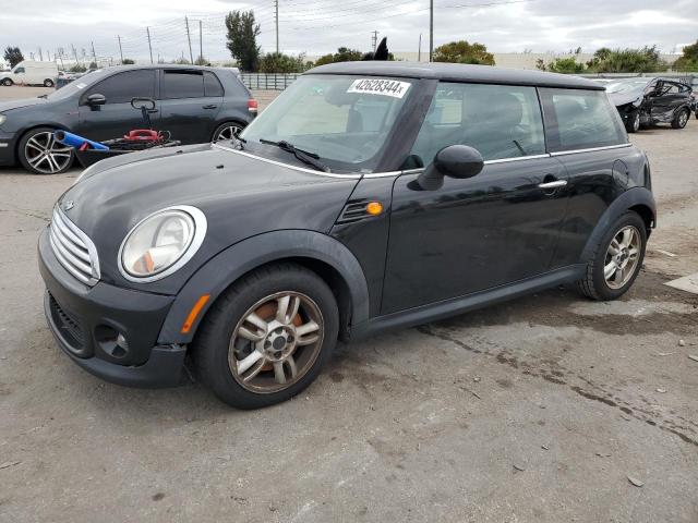 Mini Cooper (2012)