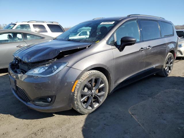 Chrysler Pacifica (2019)