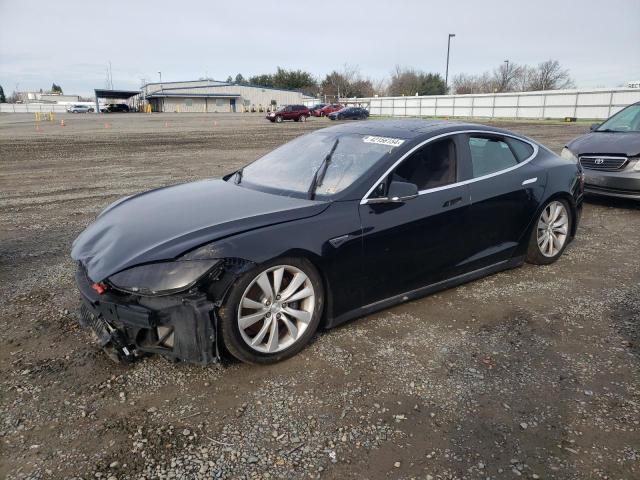 Tesla Model s (2015)