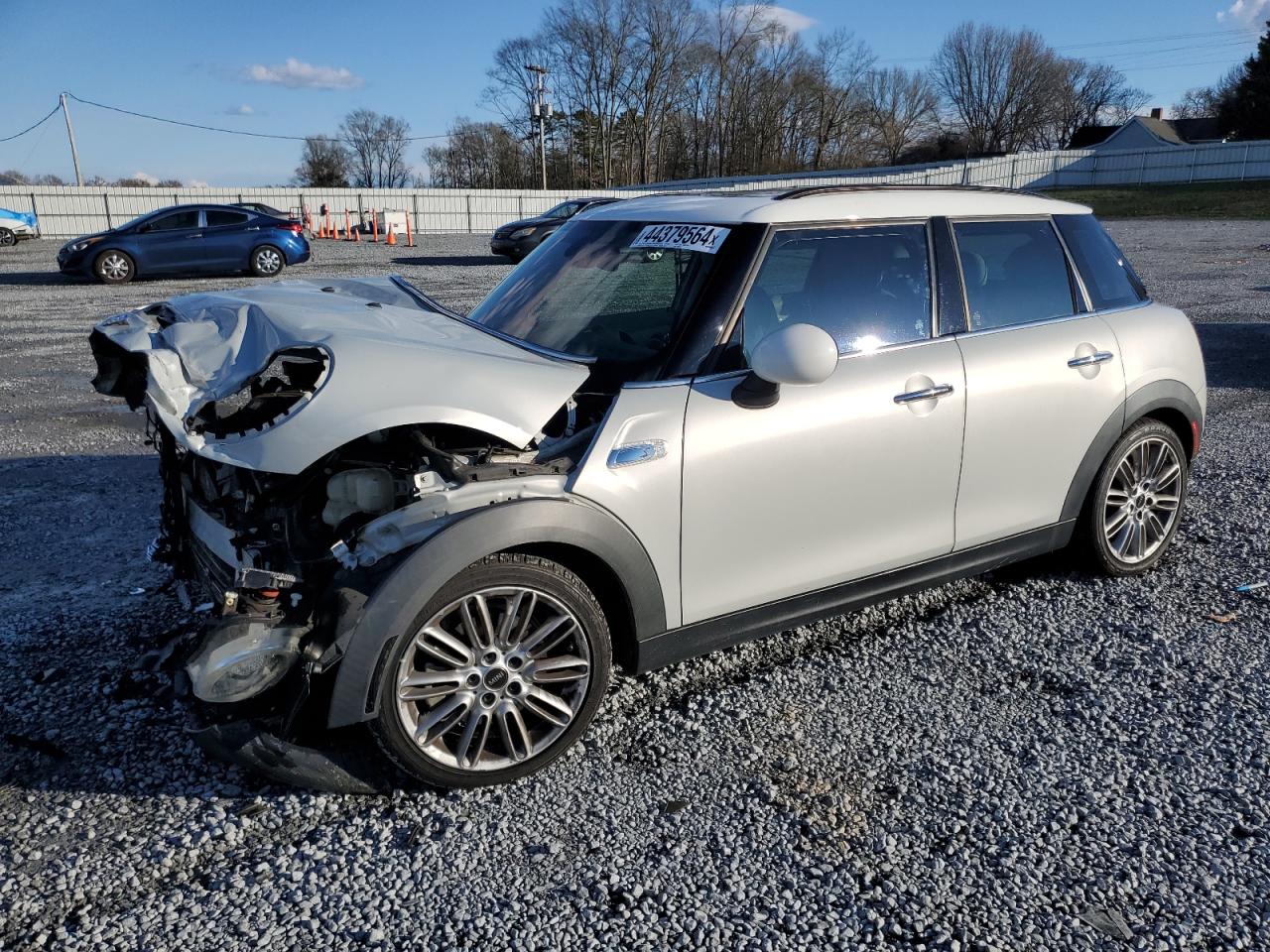 Mini Cooper (2016)