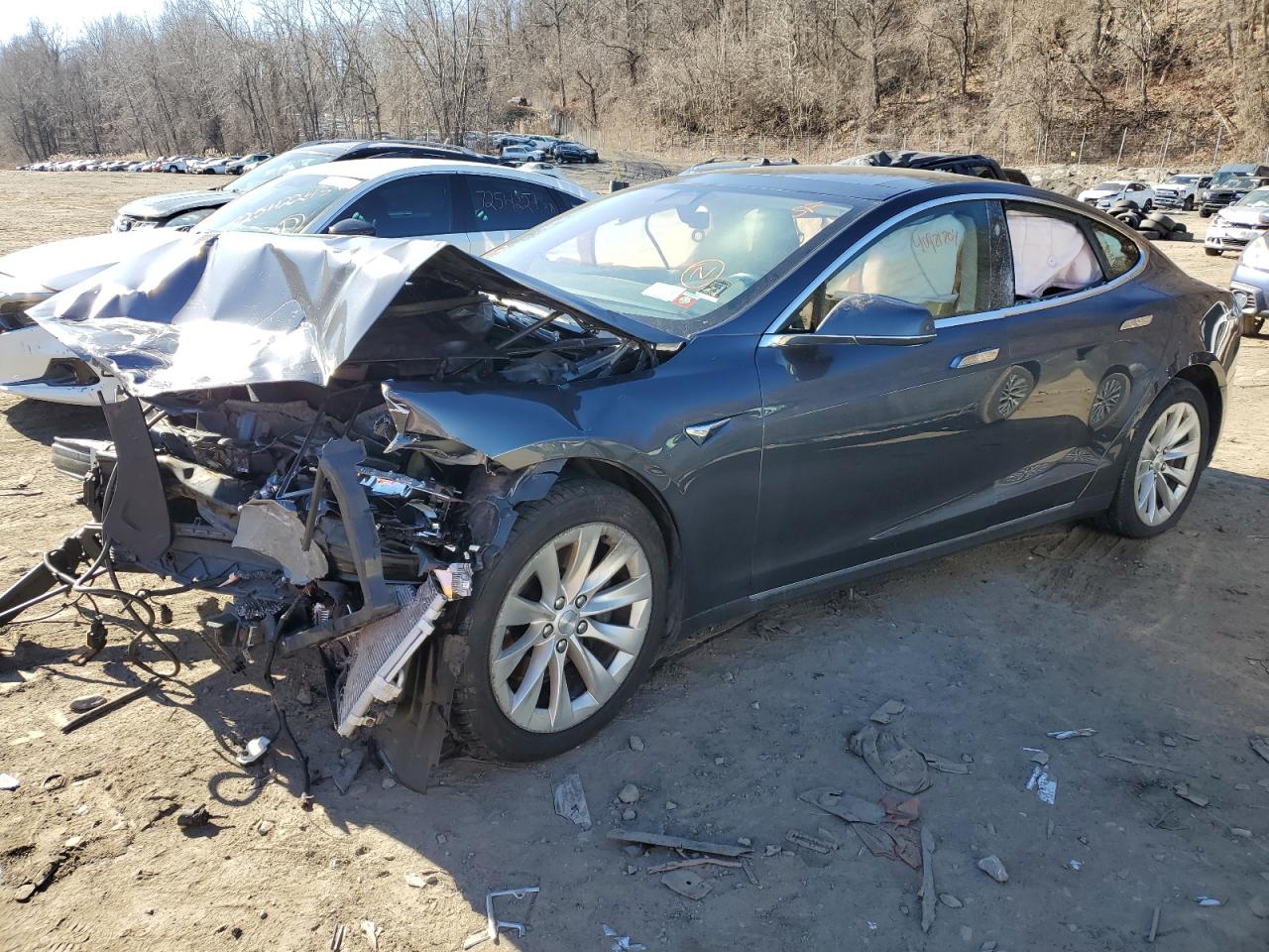 Tesla Model s (2016)